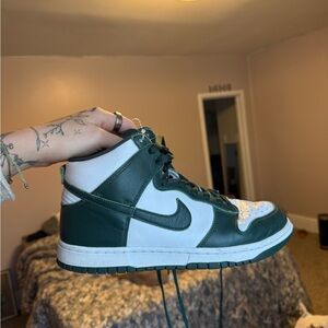 Nike Green and White Women's Sneakers